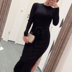 Langes Figurbetontes Kleid mit Gürtel